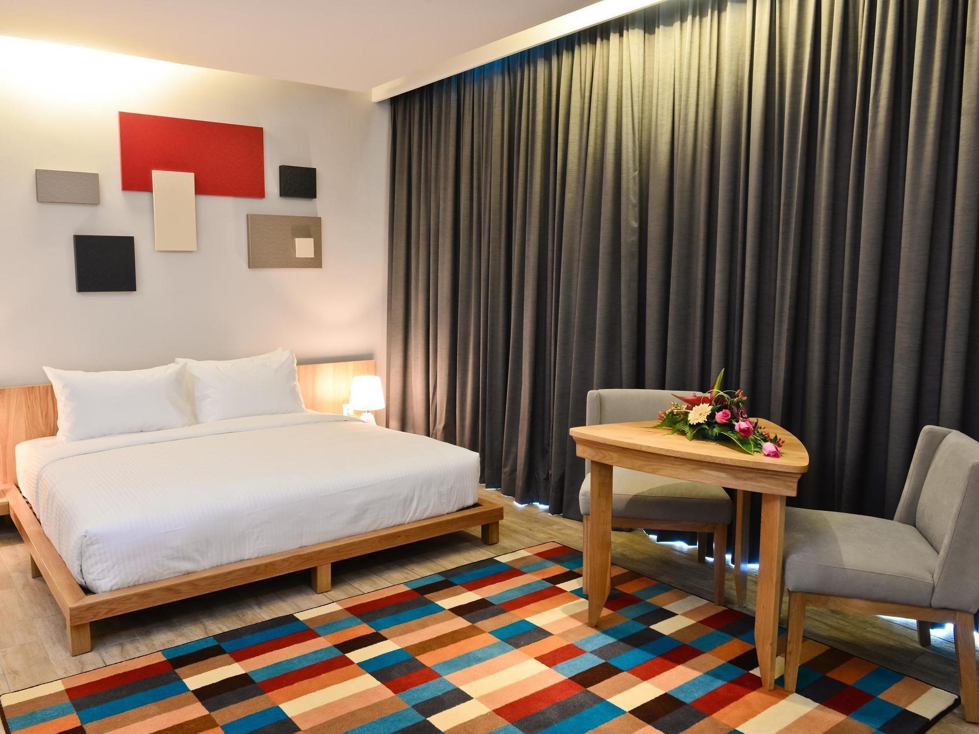 Casuarina@meru Hotel 4*